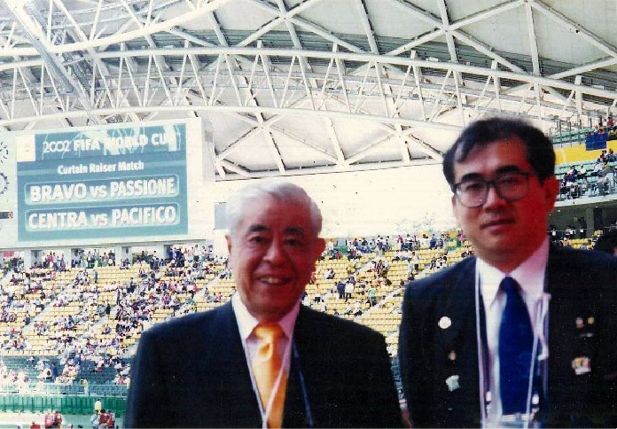 2002 年 日韓ワールドカップ招致。